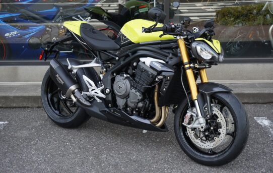 『在庫車両』SpeedTriple1200RX Triumph Racing Yellow